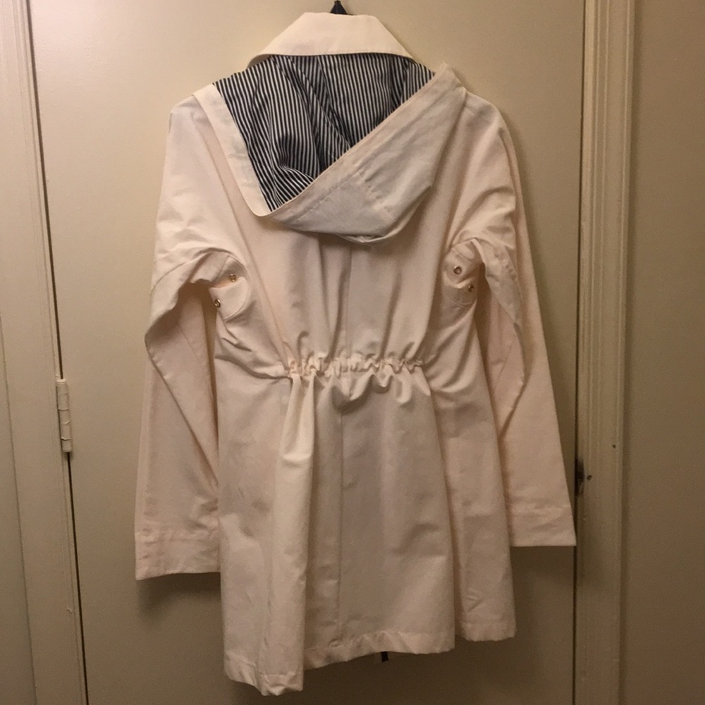 Vince Camuto rain jacket NWOT